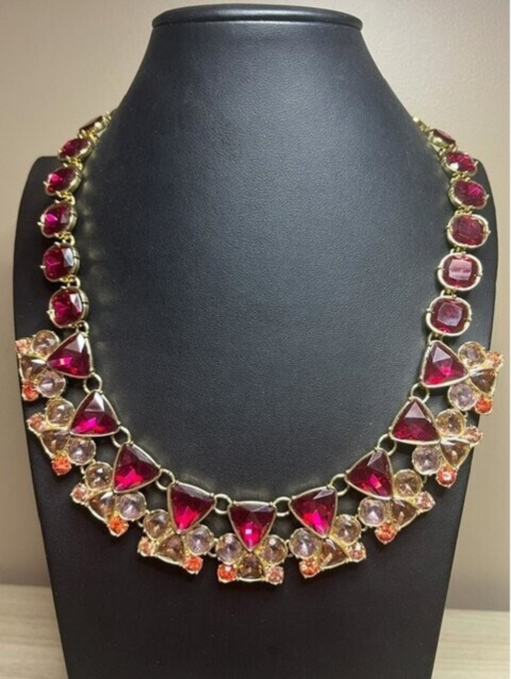 B7395 TALBOTS Statement Bib Necklace Adjustable Fuchsia Multi-Stone Gold Tone